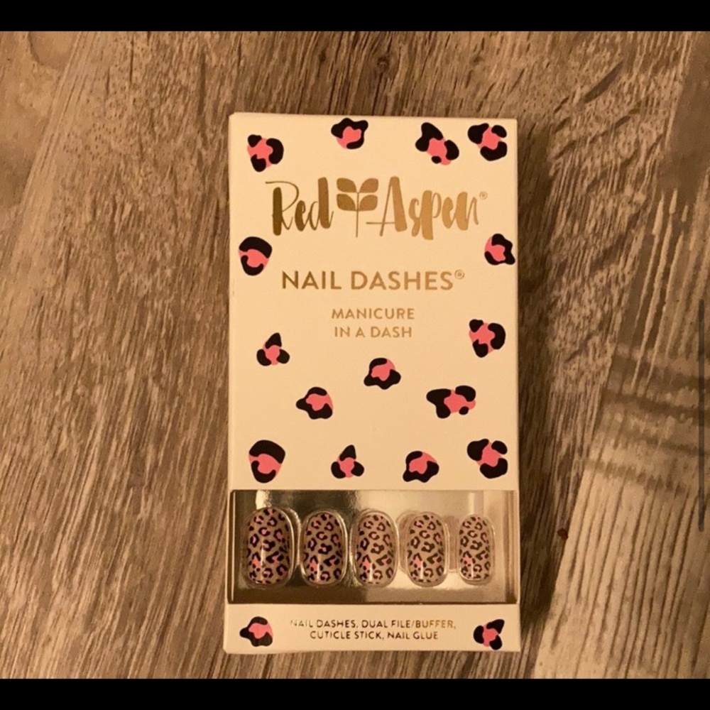 Red Aspen nail dashes - pippa in pink leopard